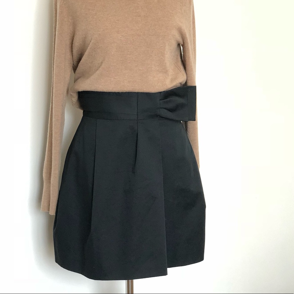 BCBG high waist skirt with bow detail